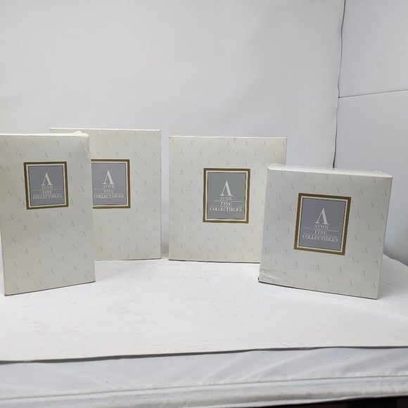 Vintage Avon 1992 Bethlehem Nativity Christmas Collection with COA's - Picture 2 of 15